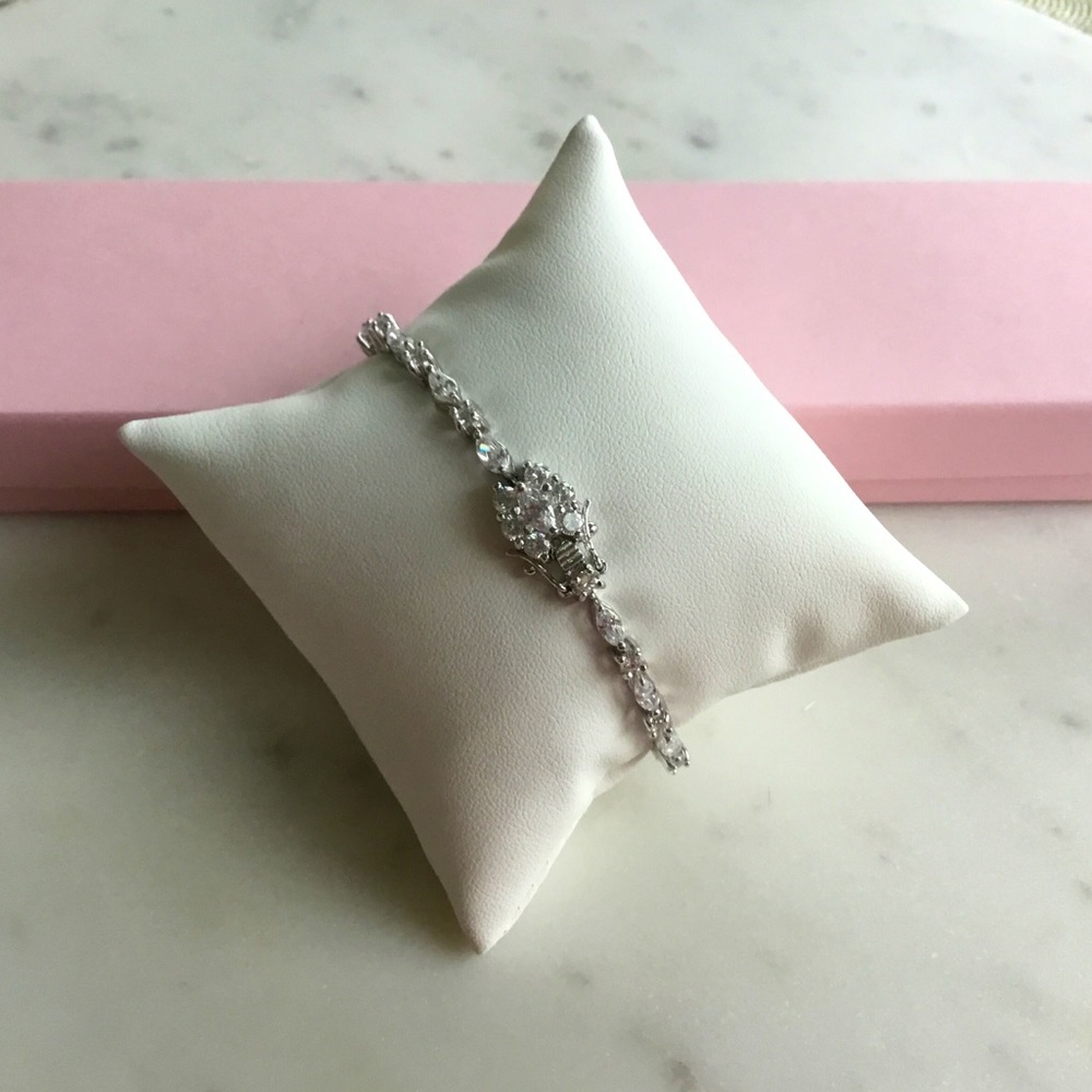 Sterling 7” Marquise & Round Cz Tennis Bracelet - Picture 4 of 16